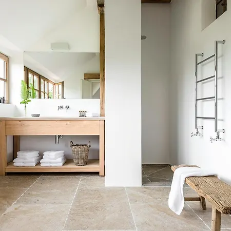 Historic Country House In Secluded Nature בית נופש *